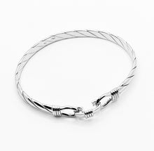 Load image into Gallery viewer, 925 Sterling Silver Gents Solid Loop Catch Twisted Design Bangle