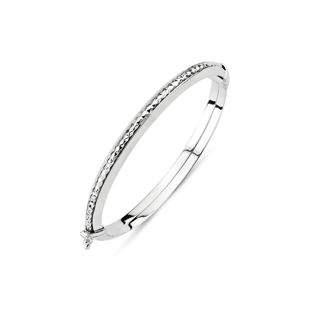 925 Sterling Silver Ladies D Shape Diamond Cut Hinged Bangle